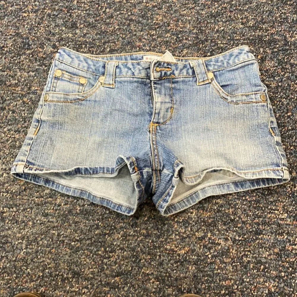 No Boundaries Shorts sz. 7